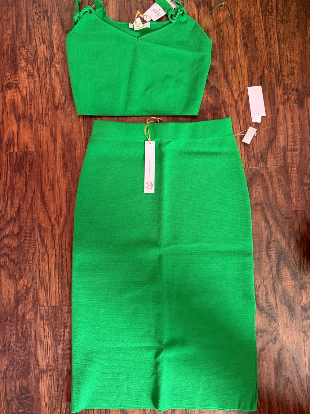 NWT House of Harlow 1960 Green Cropped Set
